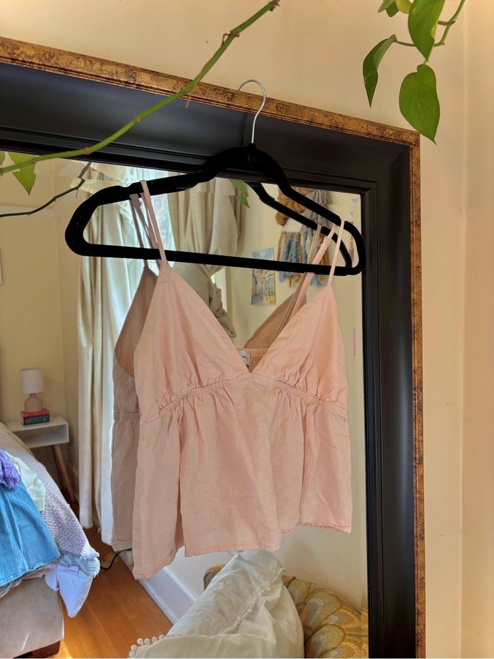 Pacsun Light Pink V-Neck Spaghetti Strap Tank Top